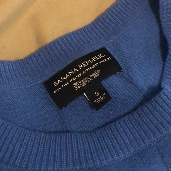 BEAUTIFUL Blue Banana Republic Italian Sweater - Picture 2 of 5
